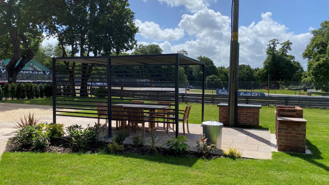Oulton Park Lodge Little Budworth Buitenkant foto