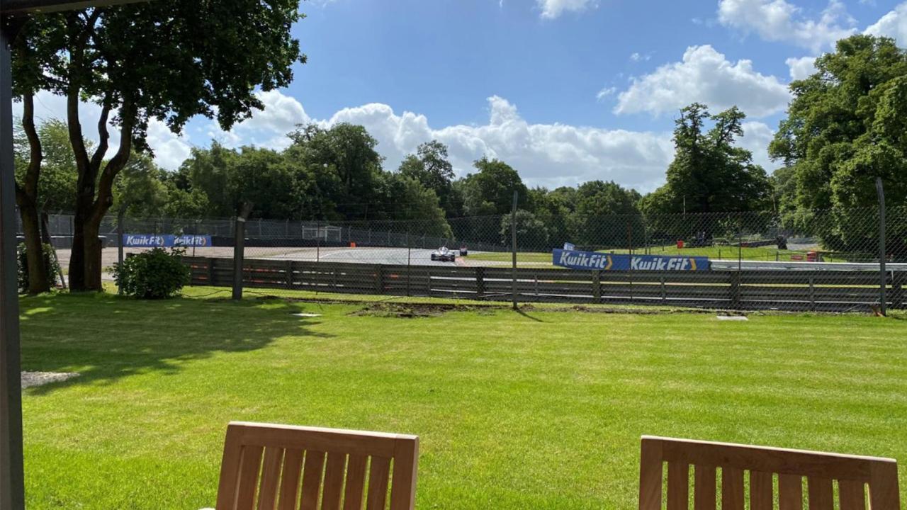 Oulton Park Lodge Little Budworth Buitenkant foto