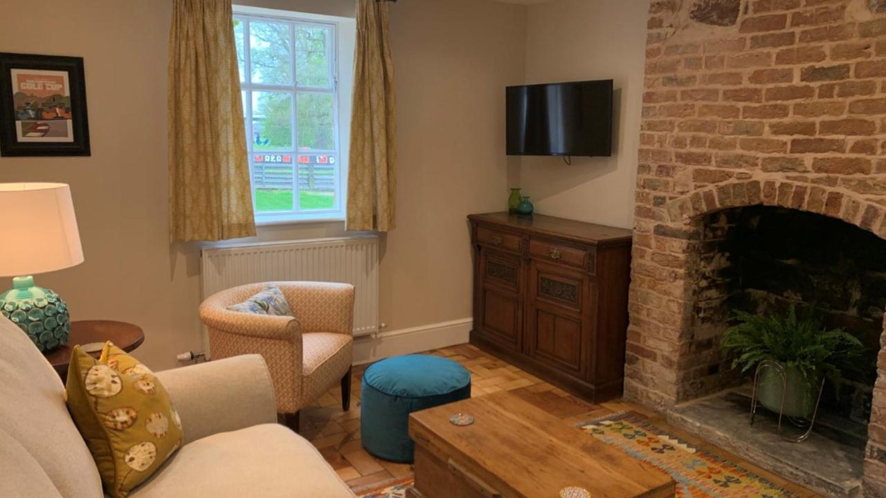 Oulton Park Lodge Little Budworth Buitenkant foto